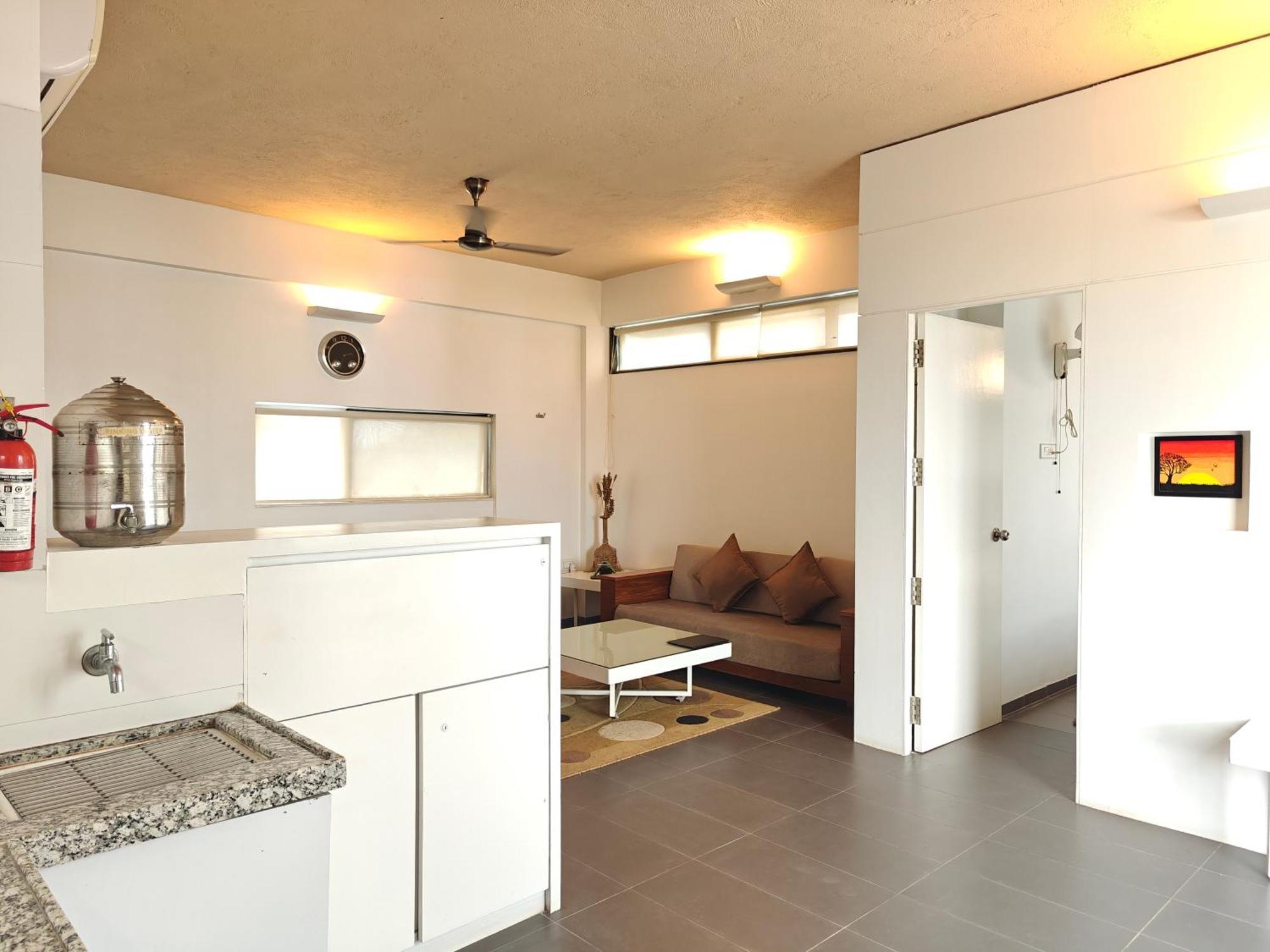 Chandralok Service Apartments Kolhapur Eksteriør billede