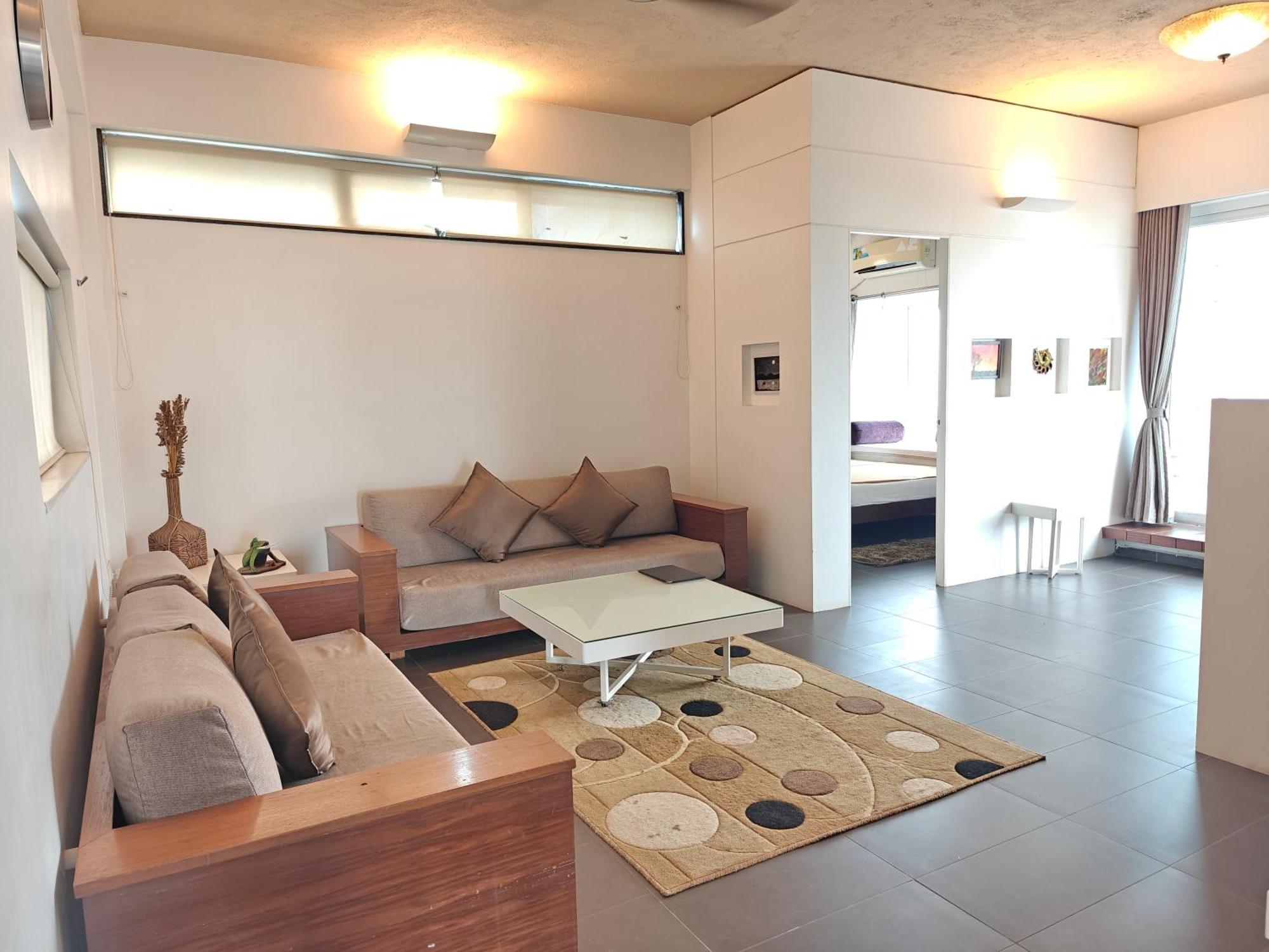 Chandralok Service Apartments Kolhapur Eksteriør billede