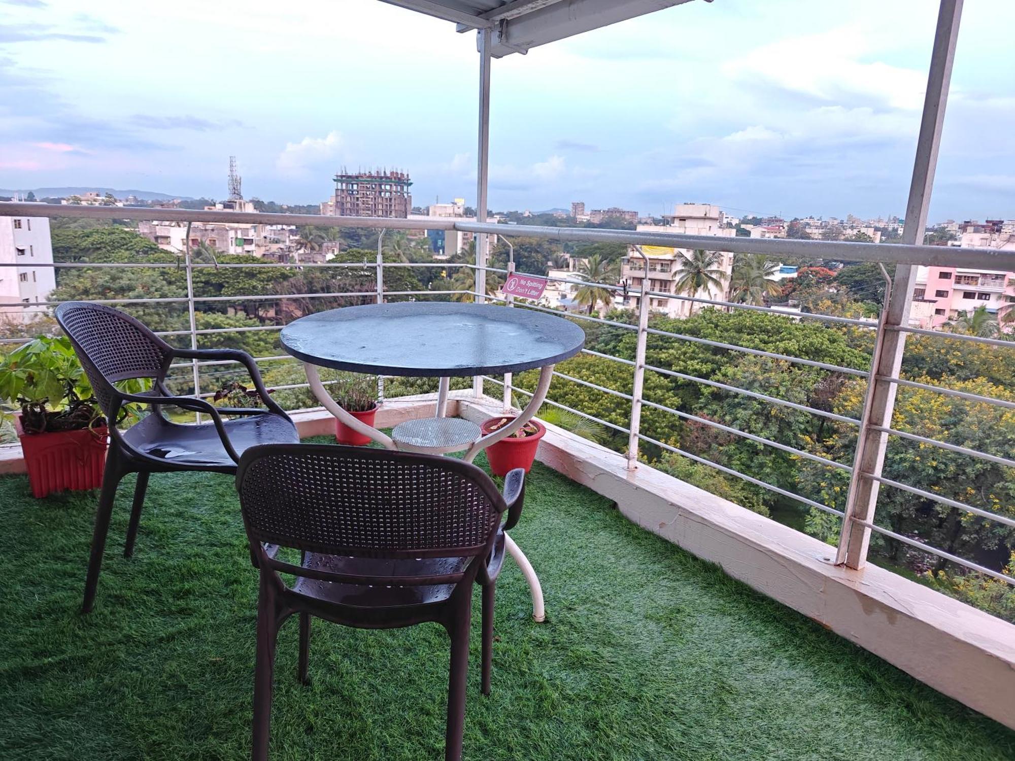 Chandralok Service Apartments Kolhapur Eksteriør billede