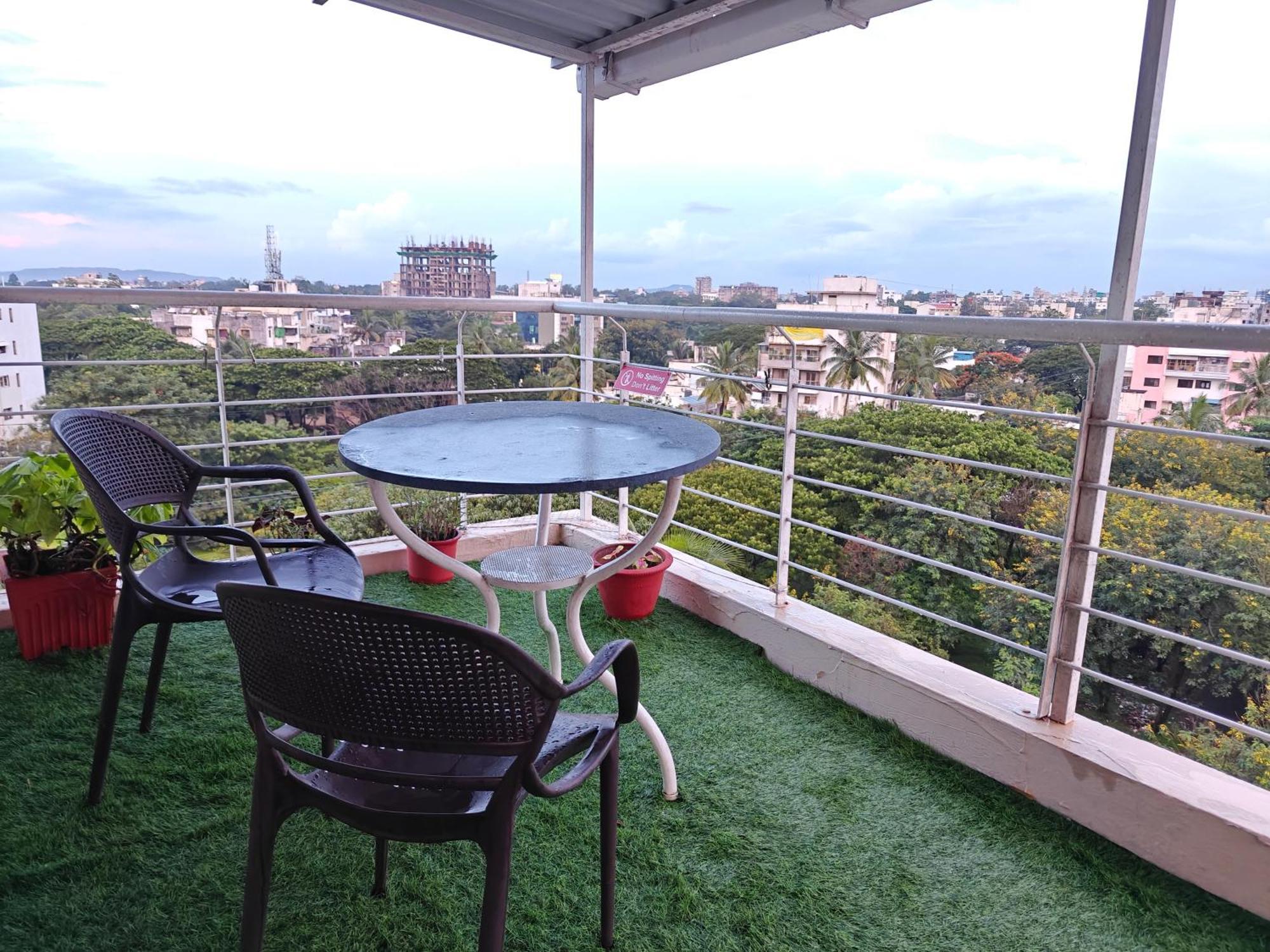 Chandralok Service Apartments Kolhapur Eksteriør billede