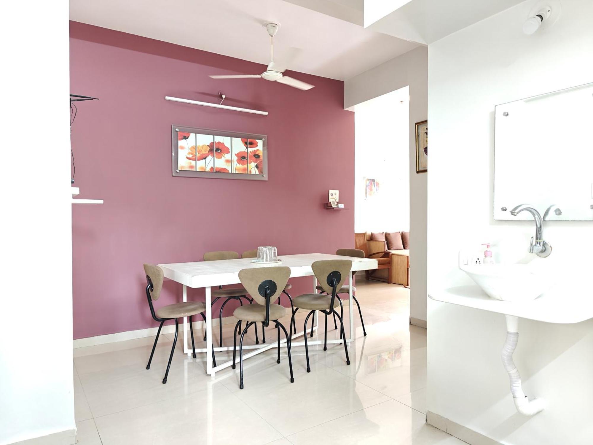 Chandralok Service Apartments Kolhapur Værelse billede