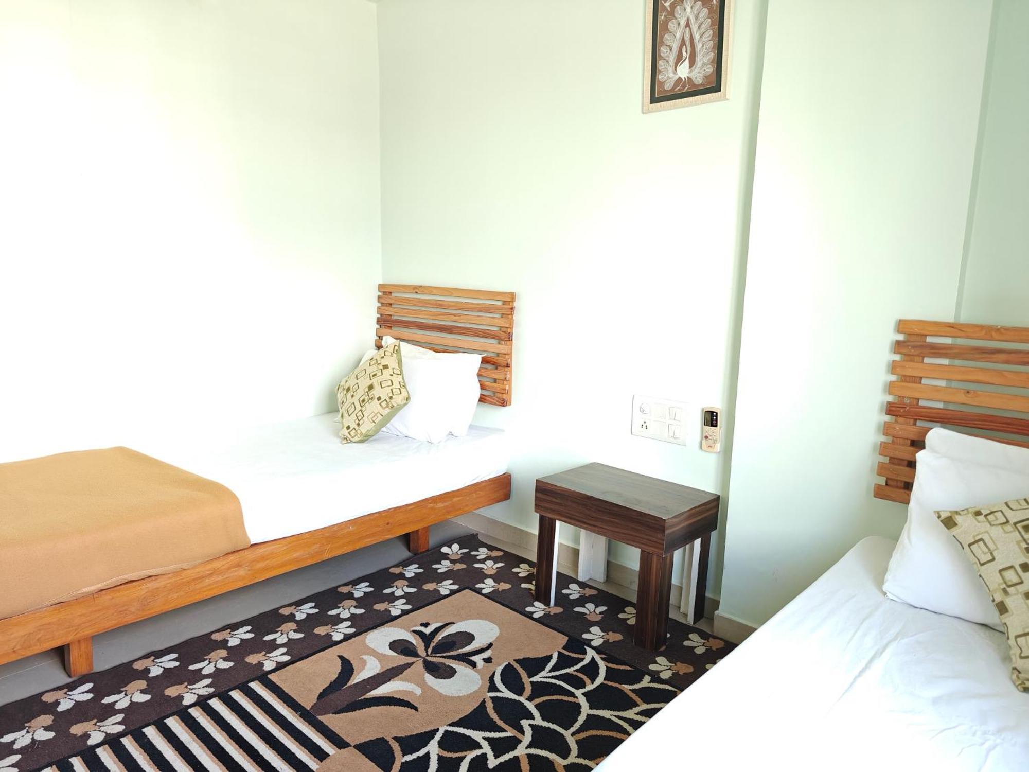 Chandralok Service Apartments Kolhapur Værelse billede